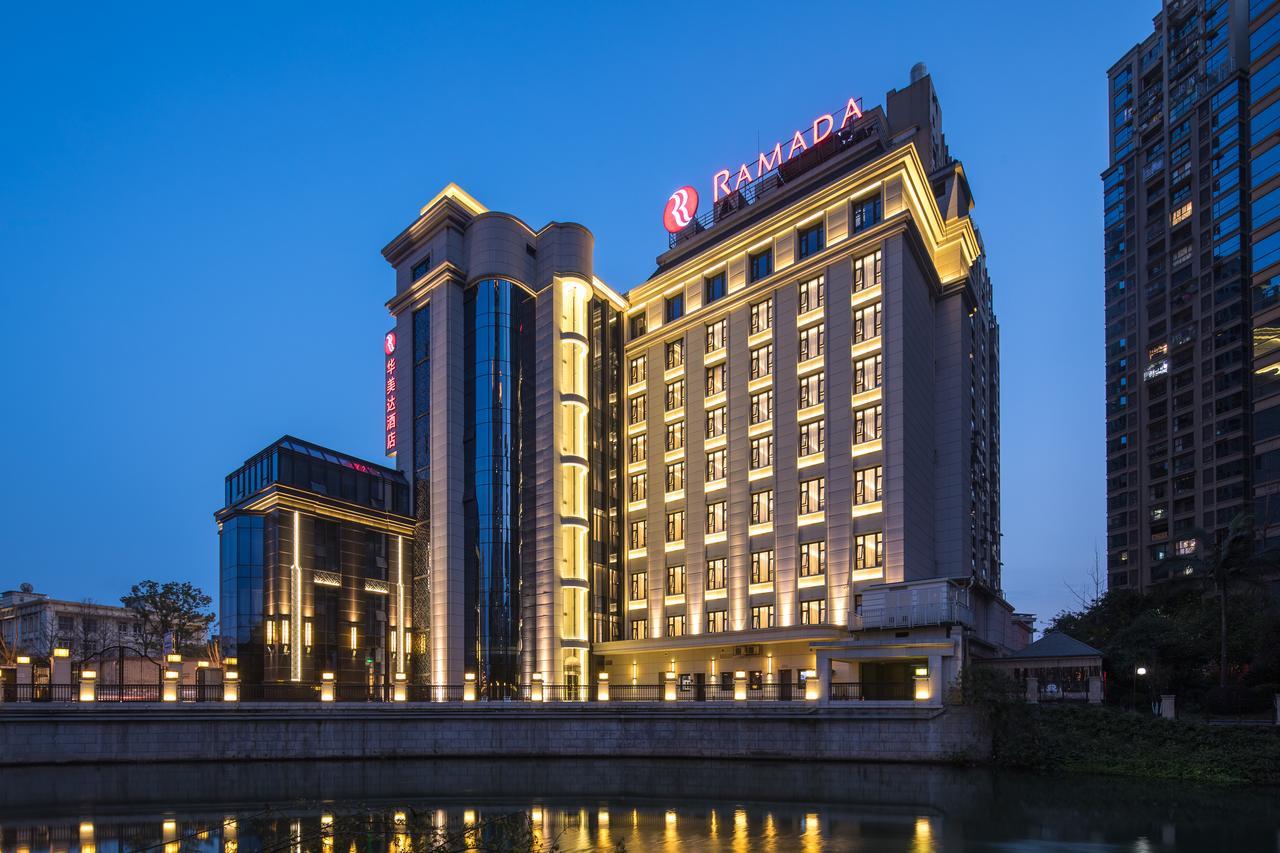 Leshan Ramada Hotel Экстерьер фото